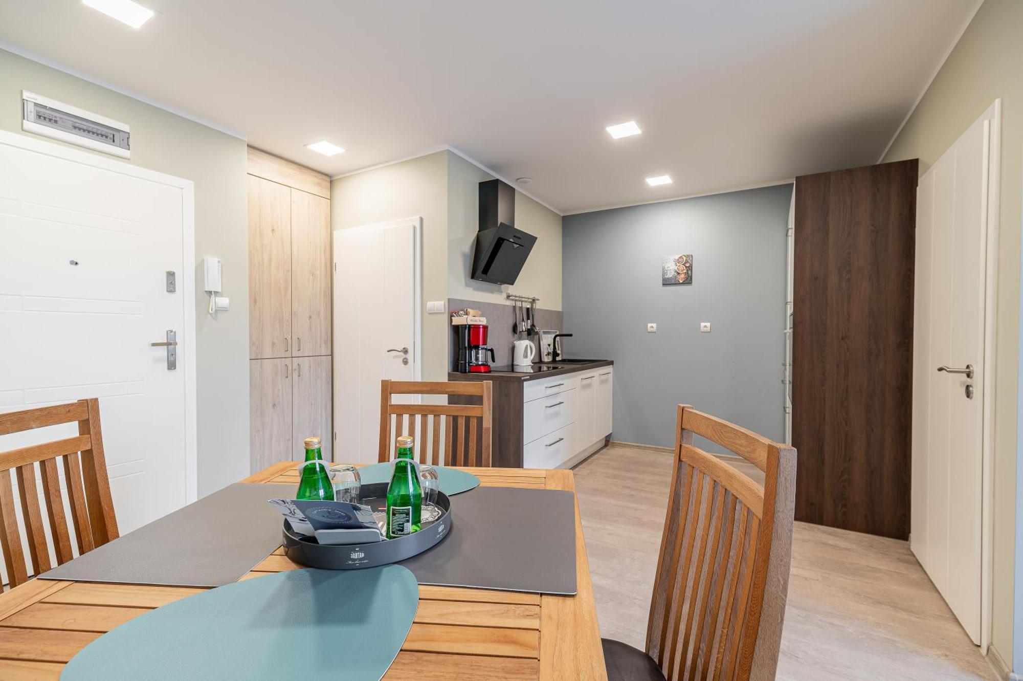 Apartment Horyzont - Kapitanski Mostek- Blisko Portu- Sniadania Kolobrzeg
